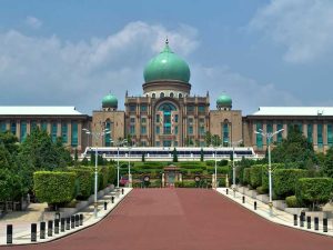 Putrajaya Full Day Tour (10 hrs)